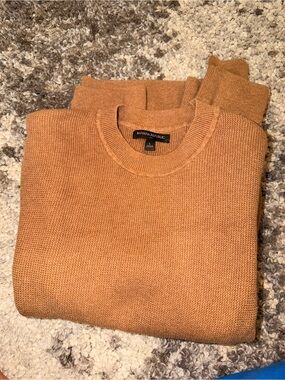 Banana Republic Men’s Crewneck Sweater in Camel
